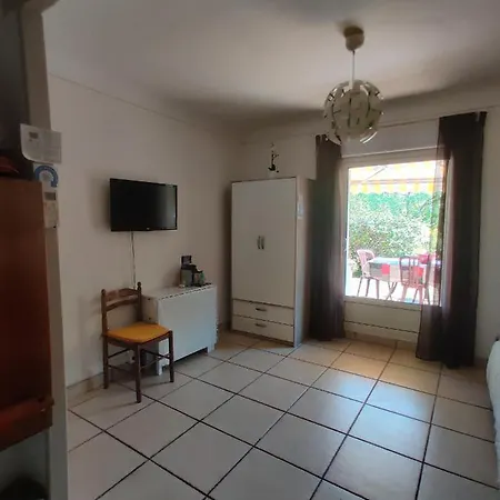 Centre *