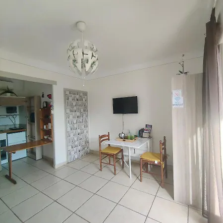 Centre *